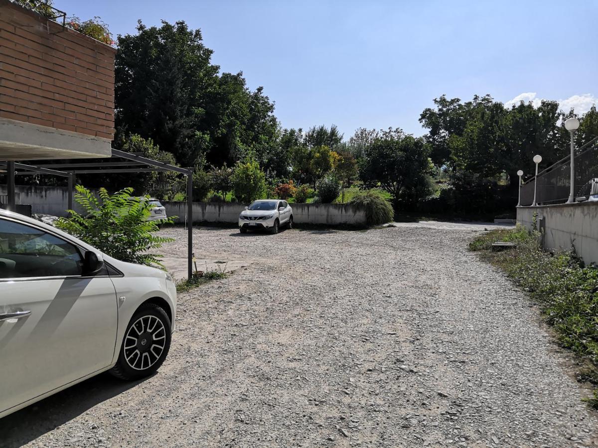 Apartament La Mansardina Sulmona Zewnętrze zdjęcie