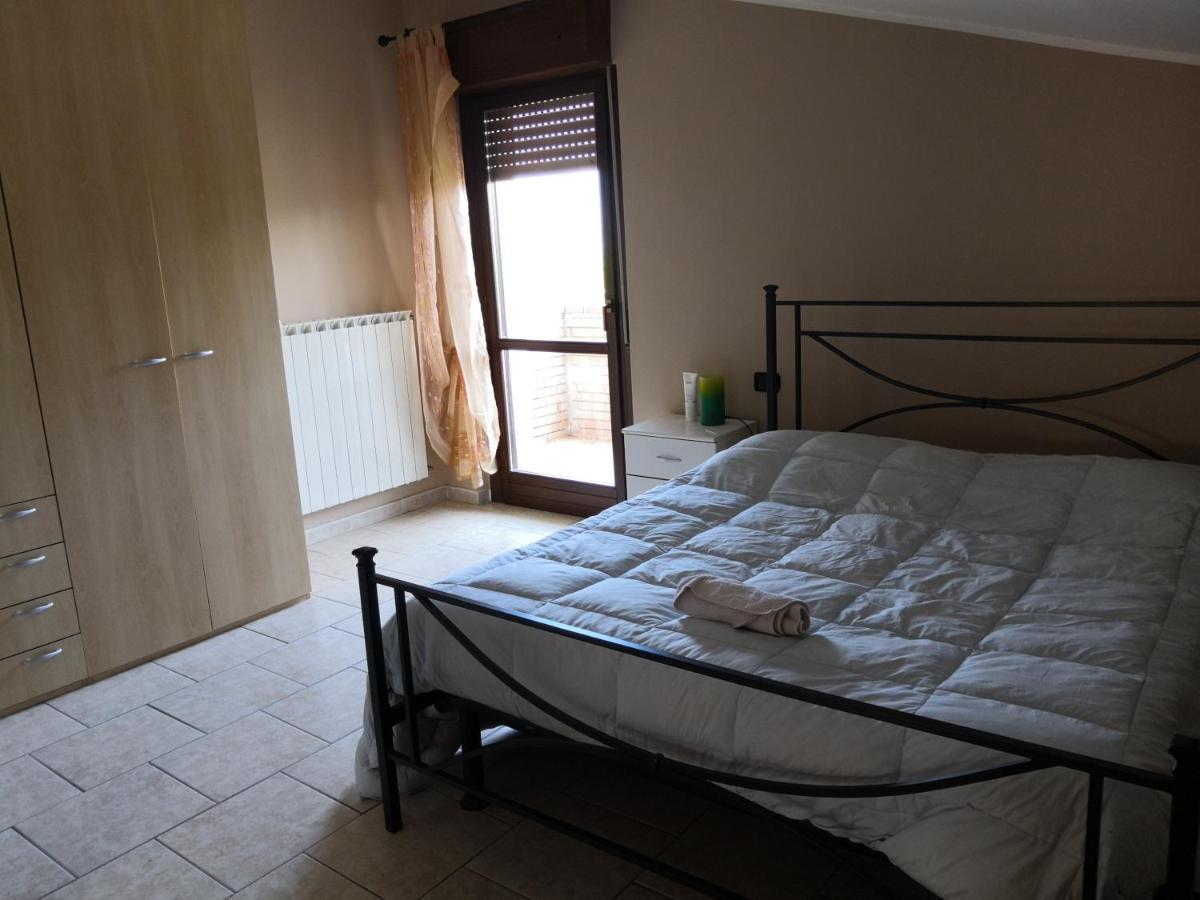 Apartament La Mansardina Sulmona Zewnętrze zdjęcie